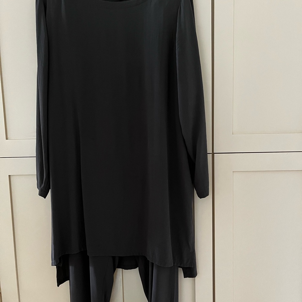Eileen Fisher tunic top and matching pants XL TAUPE